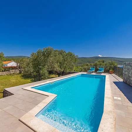 House Ledine -kornic, Krk Feriehus *