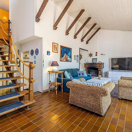 Feriehus House Ledine -kornic, Krk *