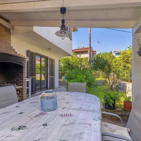 House Ledine -kornic, Krk Kornić