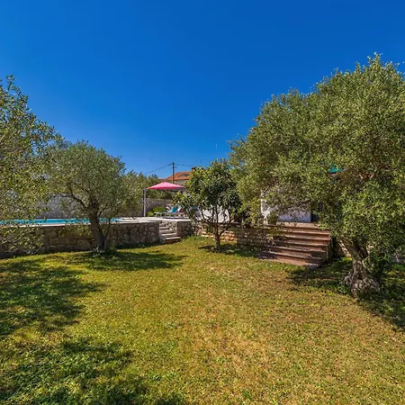 House Ledine -kornic, Krk *