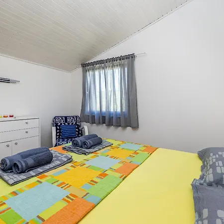 House Ledine -kornic, Krk * Kornić