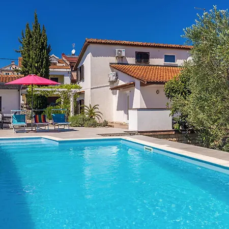 House Ledine -kornic, Krk 펜션 *