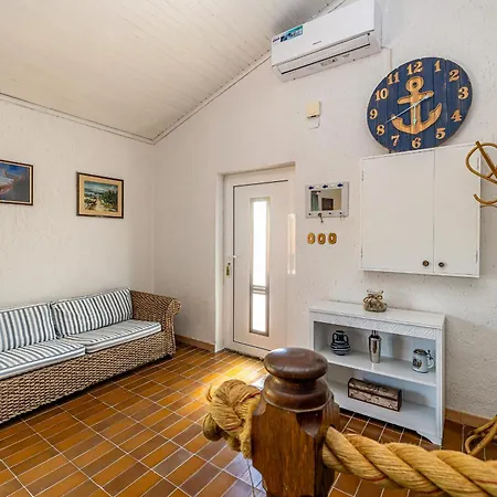 펜션 House Ledine -kornic, Krk Kornić