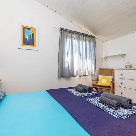 House Ledine -kornic, Krk Kornić