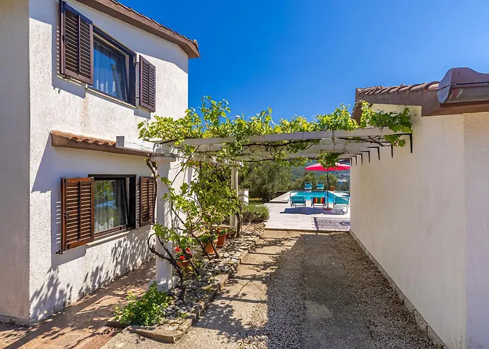 House Ledine -kornic, Krk Сasa de vacaciones