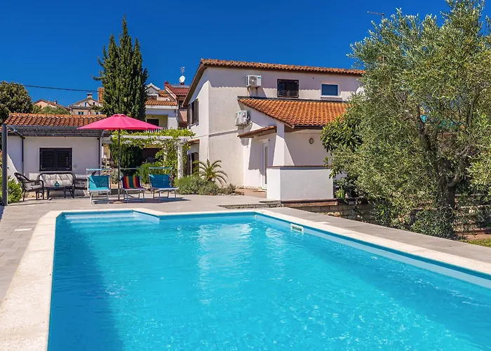 House Ledine -kornic, Krk Сasa de vacaciones *