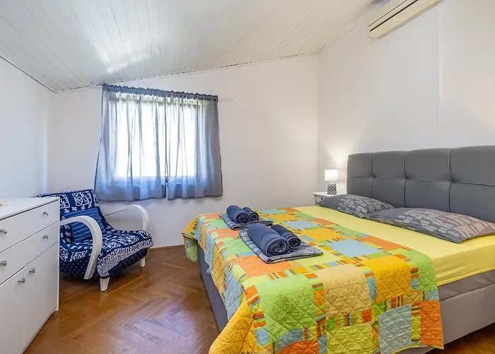 Сasa de vacaciones House Ledine -kornic, Krk *