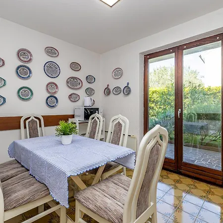 Nyaraló House Ledine -kornic, Krk *